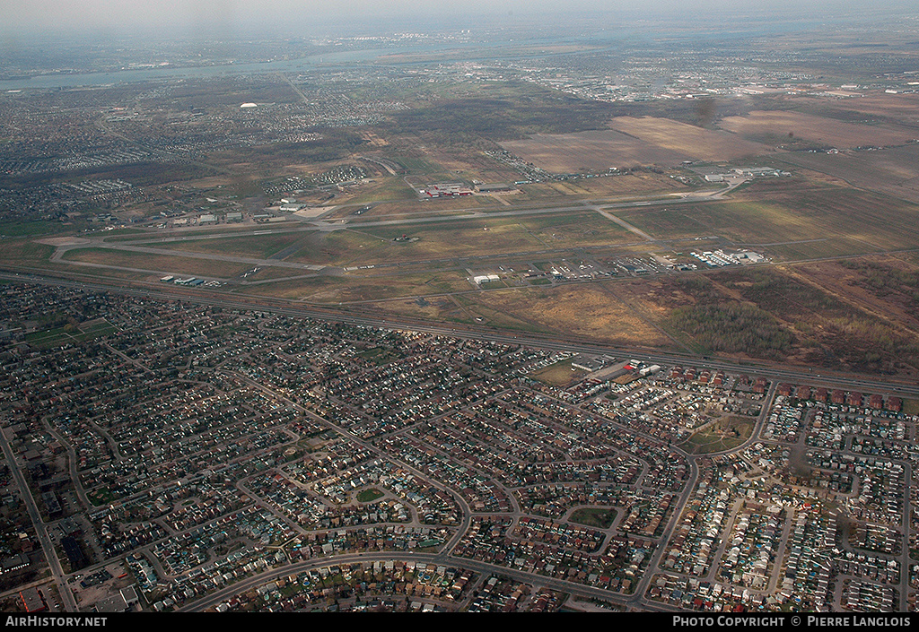 Airport photo of Montréal - Saint-Hubert (CYHU / YHU) in Quebec, Canada | AirHistory.net #167082