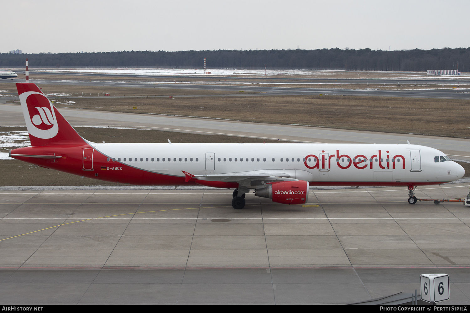 Aircraft Photo of D-ABCK | Airbus A321-211 | Air Berlin | AirHistory.net #167084