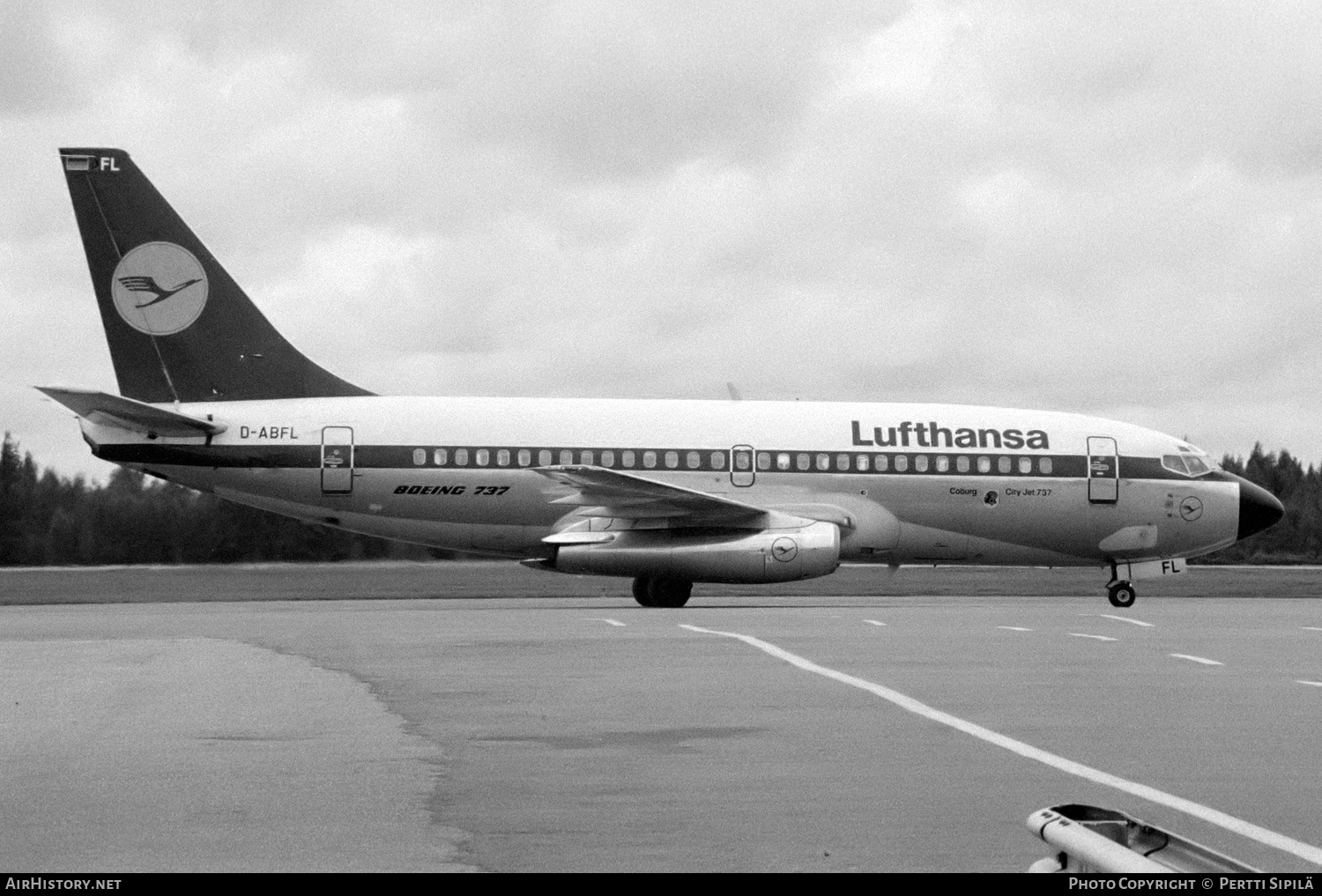 Aircraft Photo of D-ABFL | Boeing 737-230/Adv | Lufthansa | AirHistory.net #167141