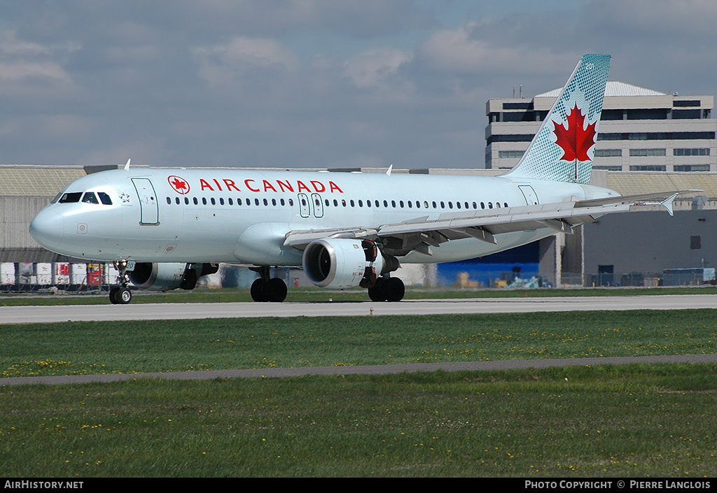 Aircraft Photo of C-FDQQ | Airbus A320-211 | Air Canada | AirHistory.net #167220