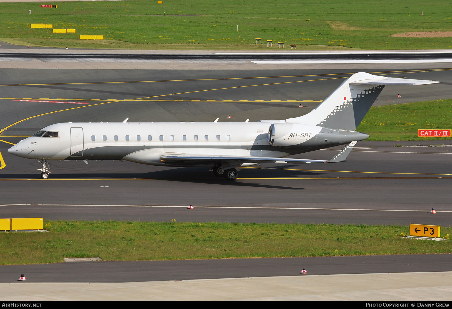 Aircraft Photo of 9H-SRT | Bombardier Global Express (BD-700-1A10) | AirHistory.net #167269