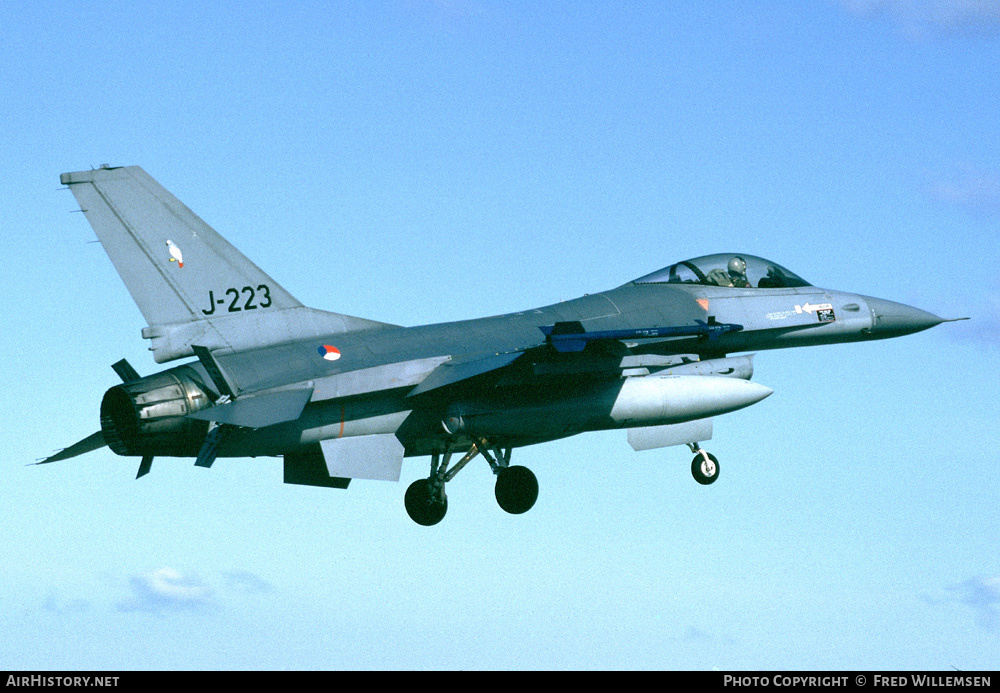 Aircraft Photo of J-223 | General Dynamics F-16A Fighting Falcon | Netherlands - Air Force | AirHistory.net #167333
