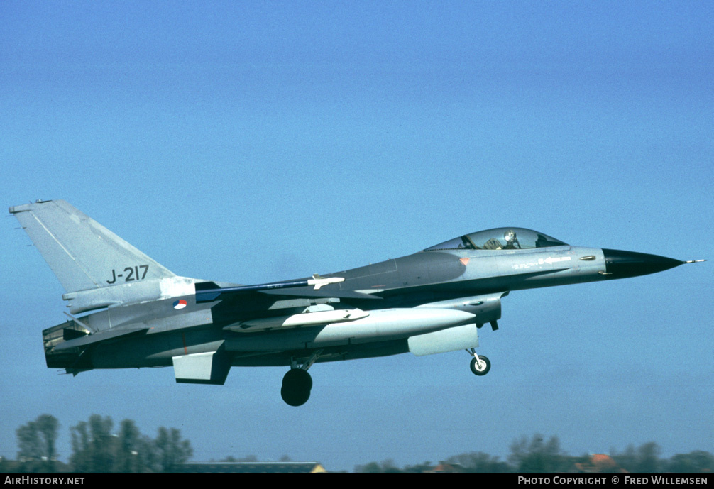 Aircraft Photo of J-217 | General Dynamics F-16A Fighting Falcon | Netherlands - Air Force | AirHistory.net #167531