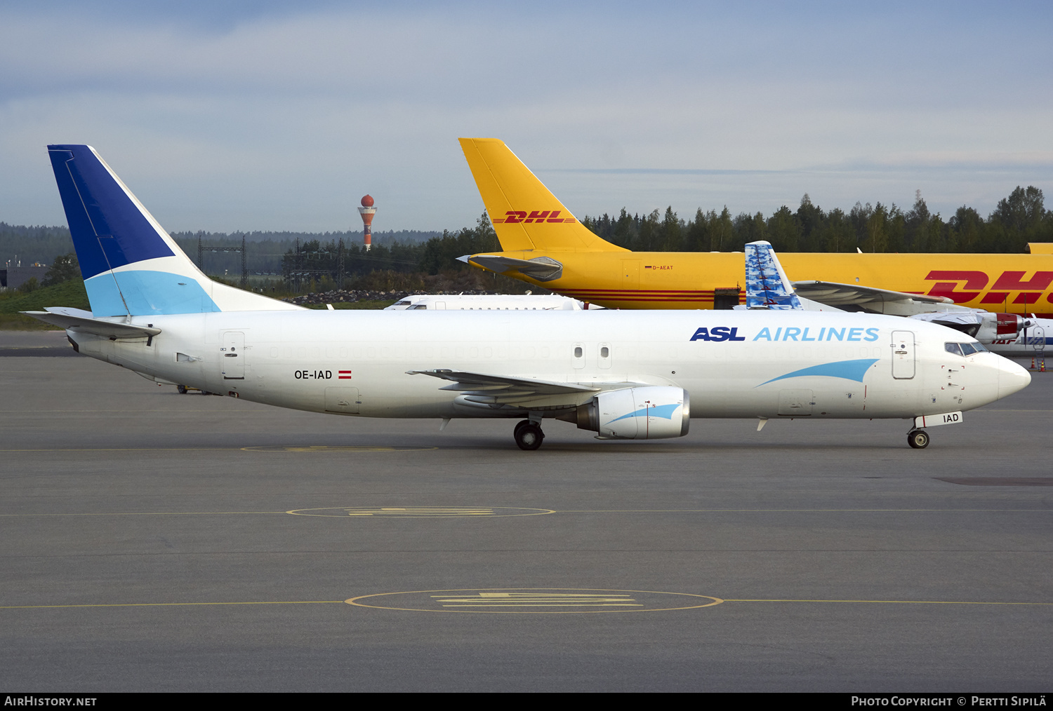 Aircraft Photo of OE-IAD | Boeing 737-4M0(BDSF) | ASL Airlines | AirHistory.net #167550