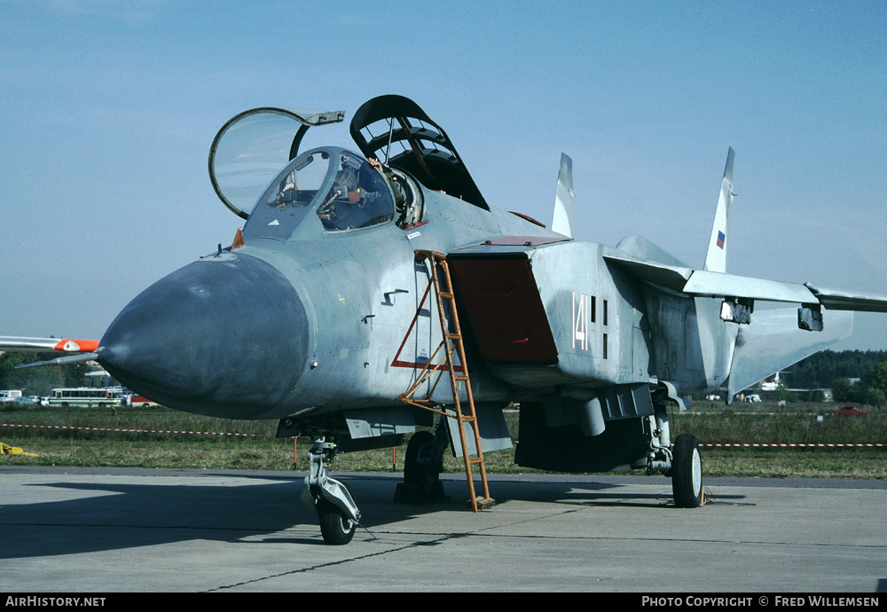 Aircraft Photo of 141 white | Yakovlev Yak-141 (Yak-41) | Russia - Navy | AirHistory.net #167564