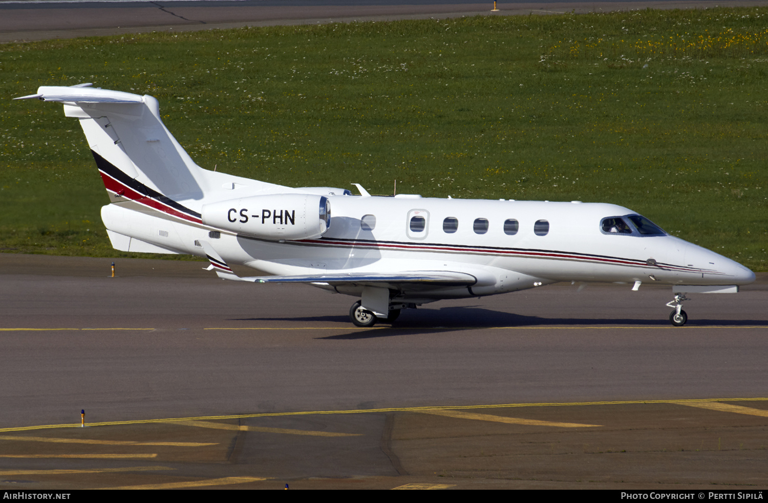 Aircraft Photo of CS-PHN | Embraer EMB-505 Phenom 300 | AirHistory.net #167639