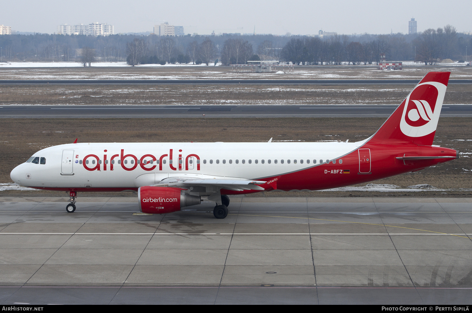 Aircraft Photo of D-ABFZ | Airbus A320-214 | Air Berlin | AirHistory.net #167721