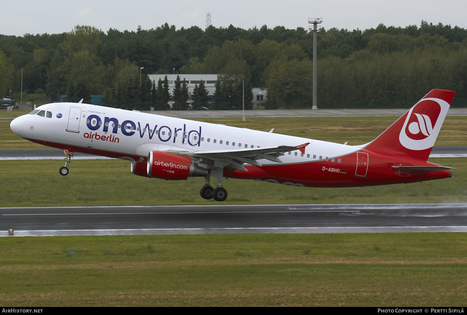 Aircraft Photo of D-ABHO | Airbus A320-214 | Air Berlin | AirHistory.net #167732