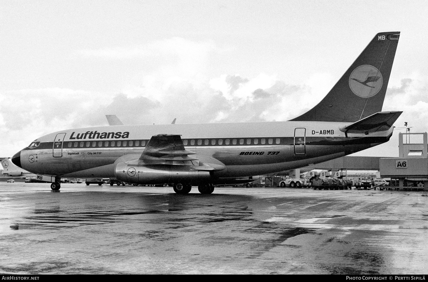 Aircraft Photo of D-ABMB | Boeing 737-230/Adv | Lufthansa | AirHistory.net #167739