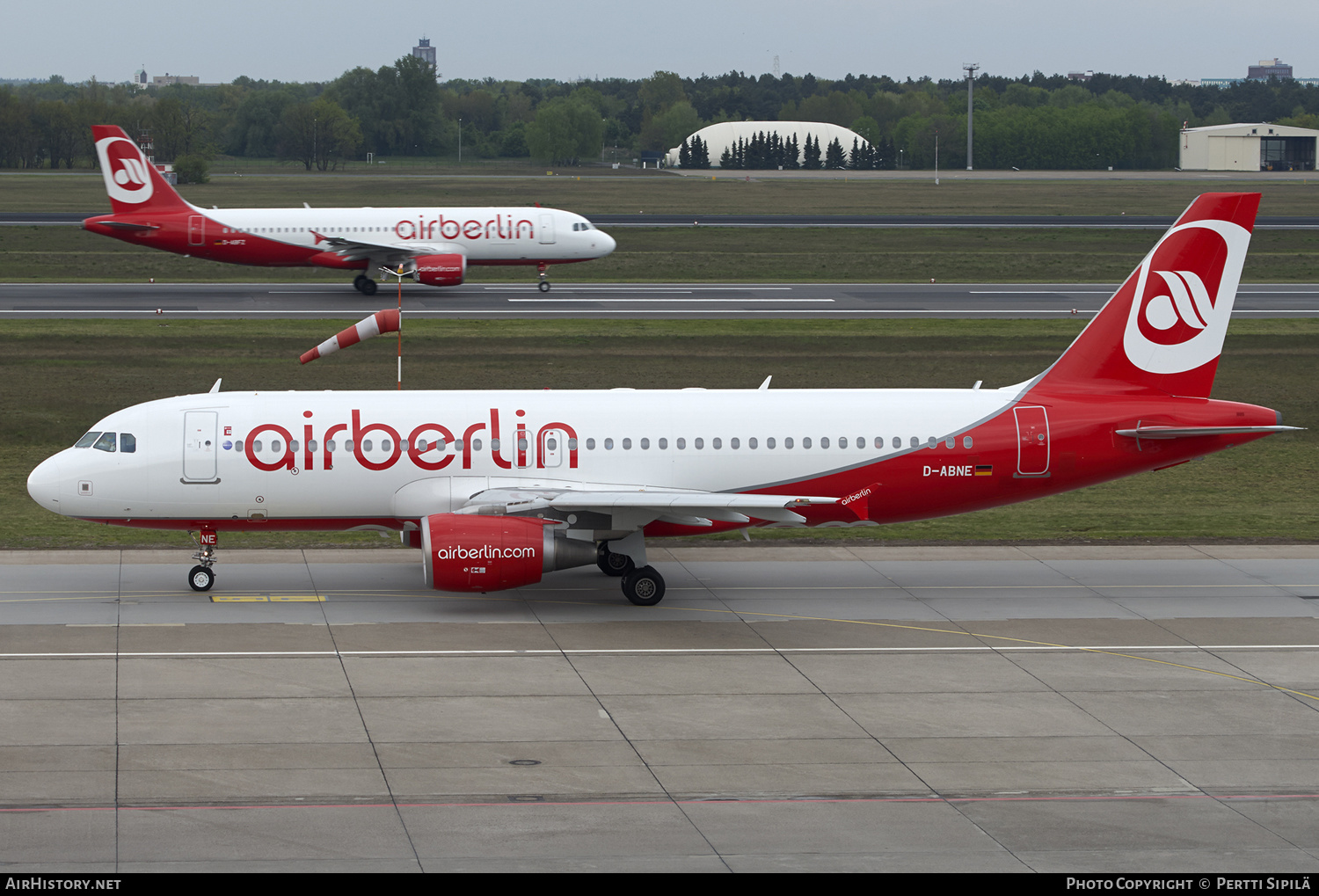 Aircraft Photo of D-ABNE | Airbus A320-214 | Air Berlin | AirHistory.net #167782