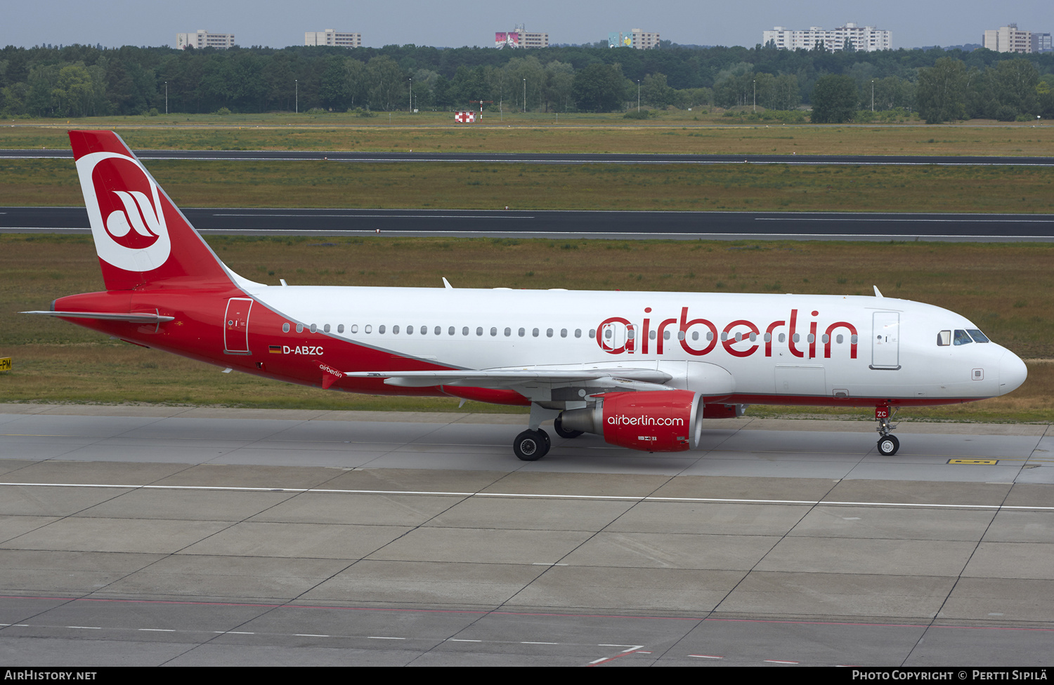 Aircraft Photo of D-ABZC | Airbus A320-216 | Air Berlin | AirHistory.net #167836