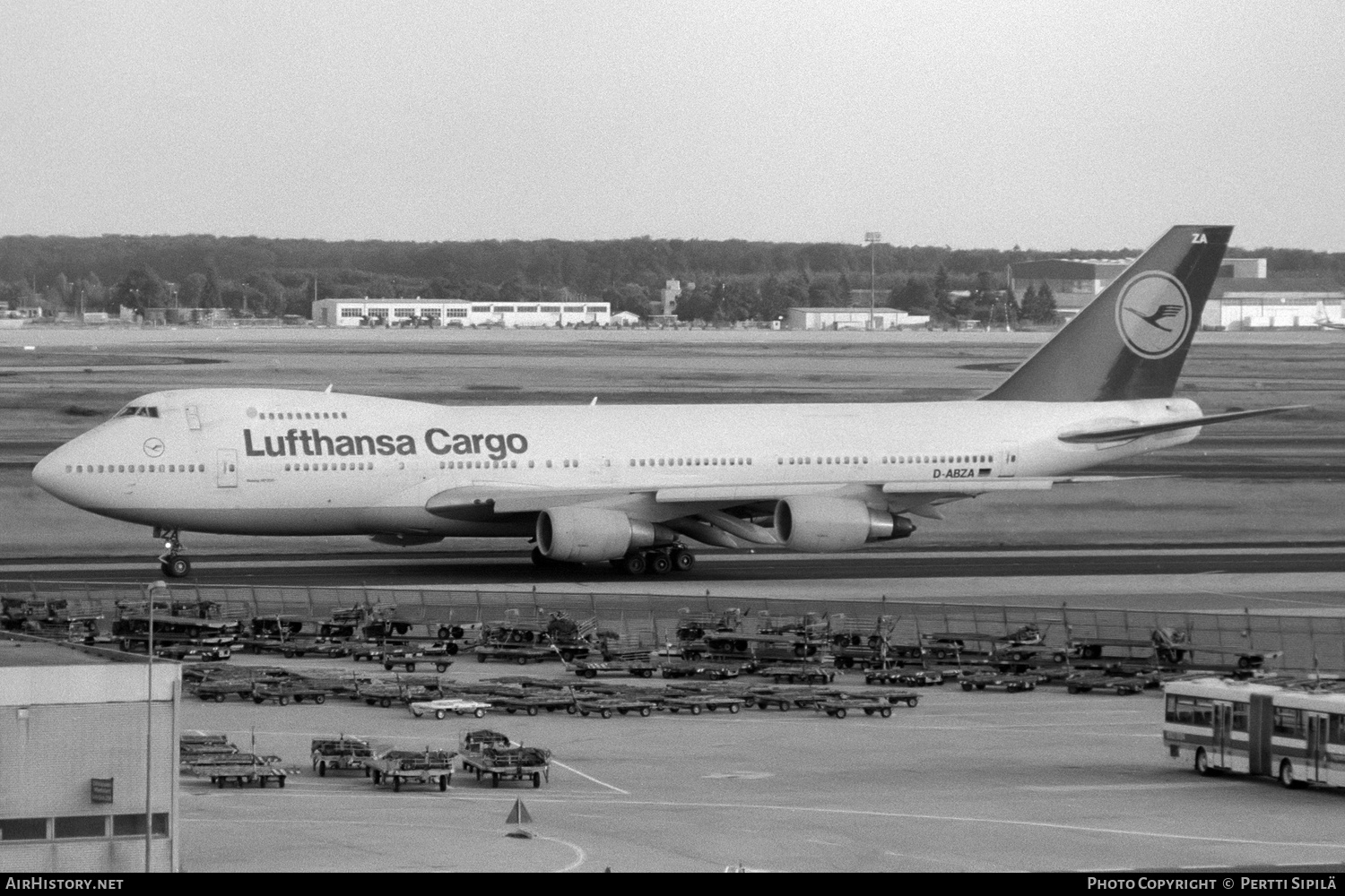 Aircraft Photo of D-ABZA | Boeing 747-230B(SF) | Lufthansa Cargo | AirHistory.net #167871