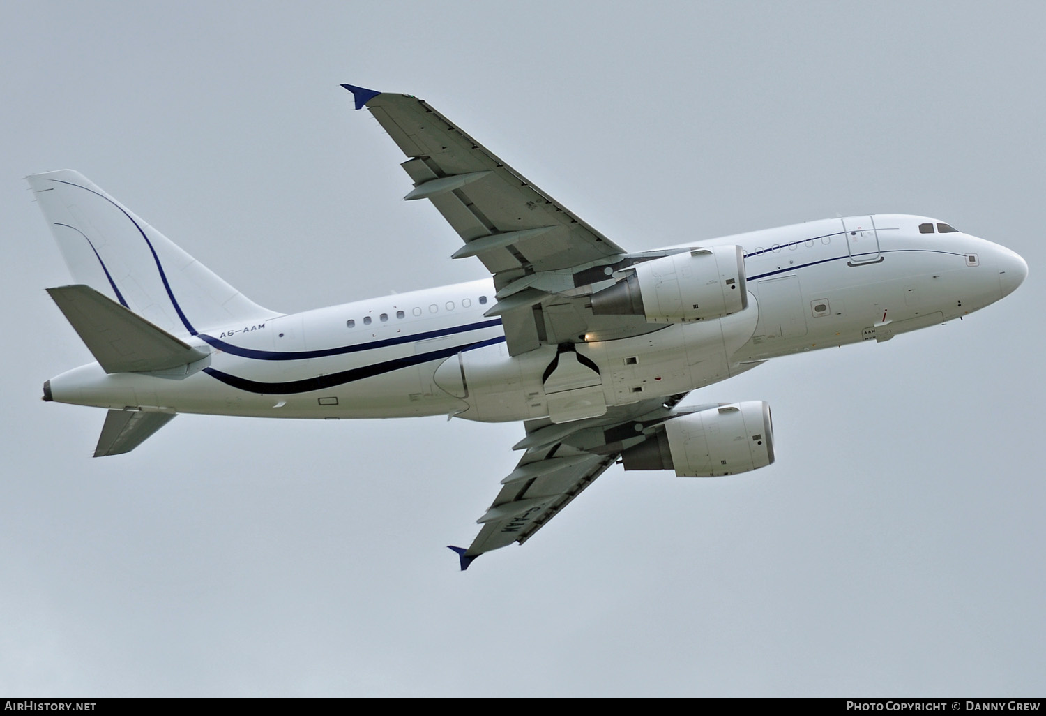 Aircraft Photo of A6-AAM | Airbus A319-112 | AirHistory.net #167973