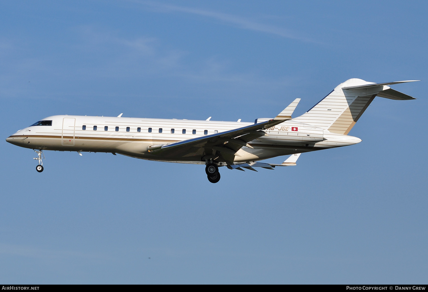 Aircraft Photo of HB-JGE | Bombardier Global Express (BD-700-1A10) | AirHistory.net #168036