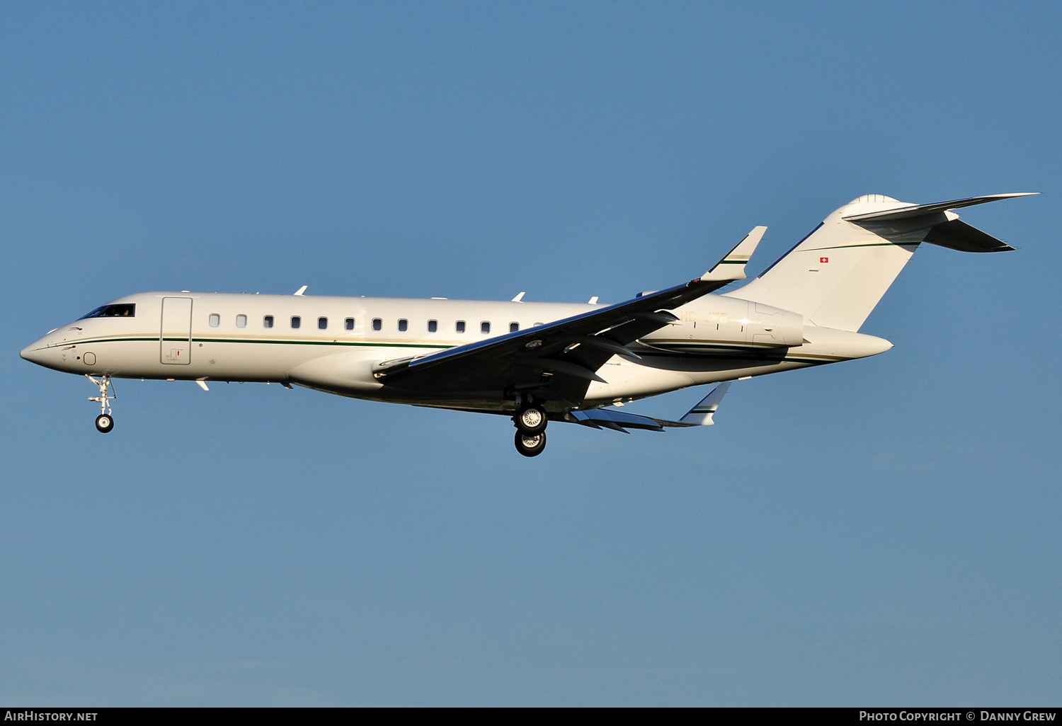 Aircraft Photo of HB-JFE | Bombardier Global 6000 (BD-700-1A10) | AirHistory.net #168103