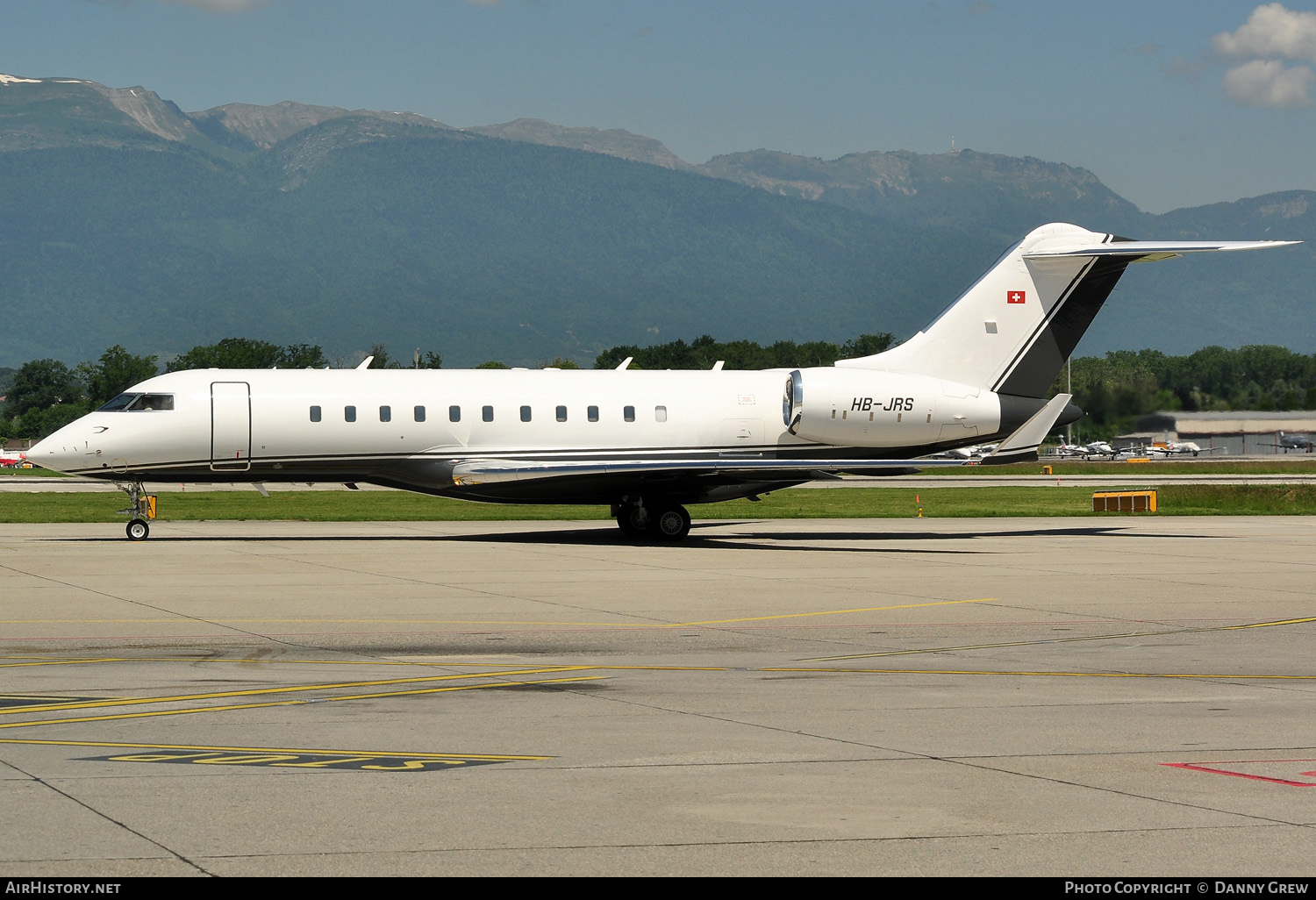 Aircraft Photo of HB-JRS | Bombardier Global 5000 (BD-700-1A11) | AirHistory.net #168136
