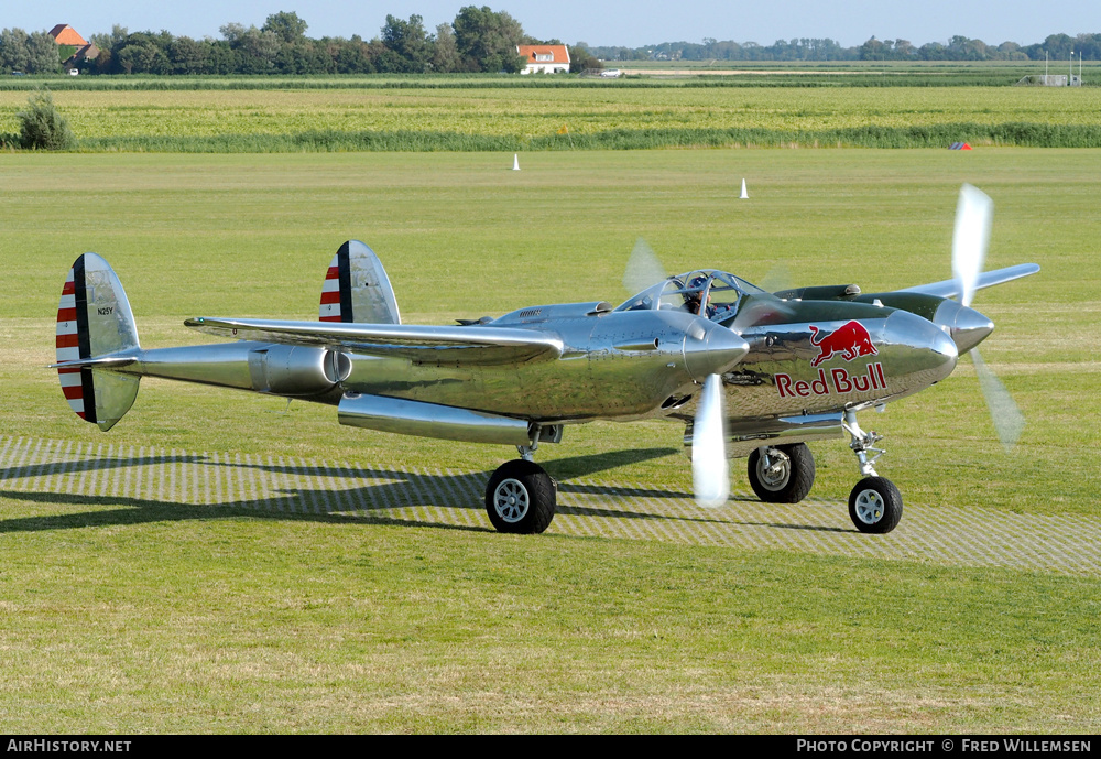 Aircraft Photo of N25Y | Lockheed P-38L Lightning | Red Bull | AirHistory.net #168269