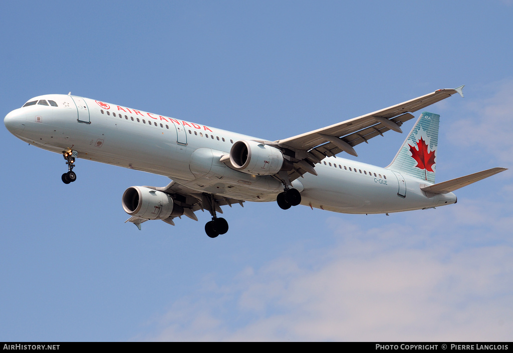 Aircraft Photo of C-GIUE | Airbus A321-211 | Air Canada | AirHistory.net #168467