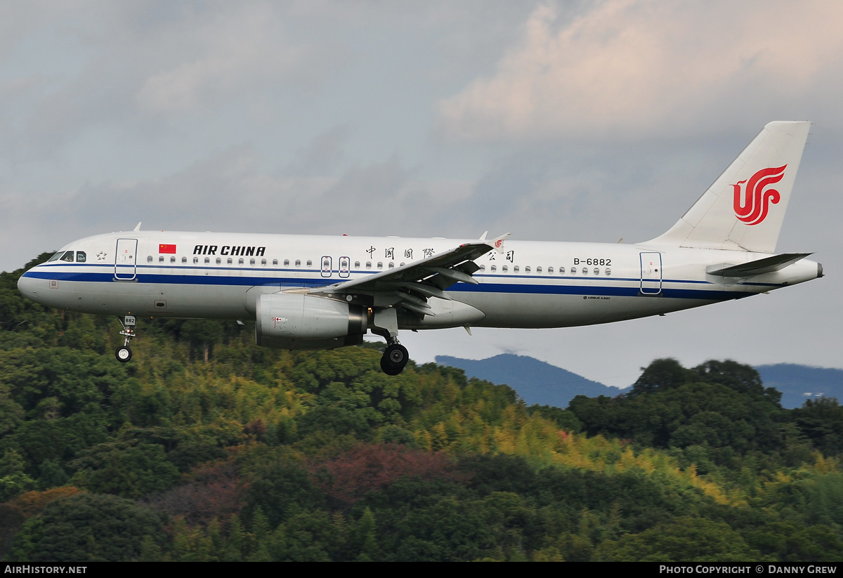 Aircraft Photo of B-6882 | Airbus A320-232 | Air China | AirHistory.net #168515