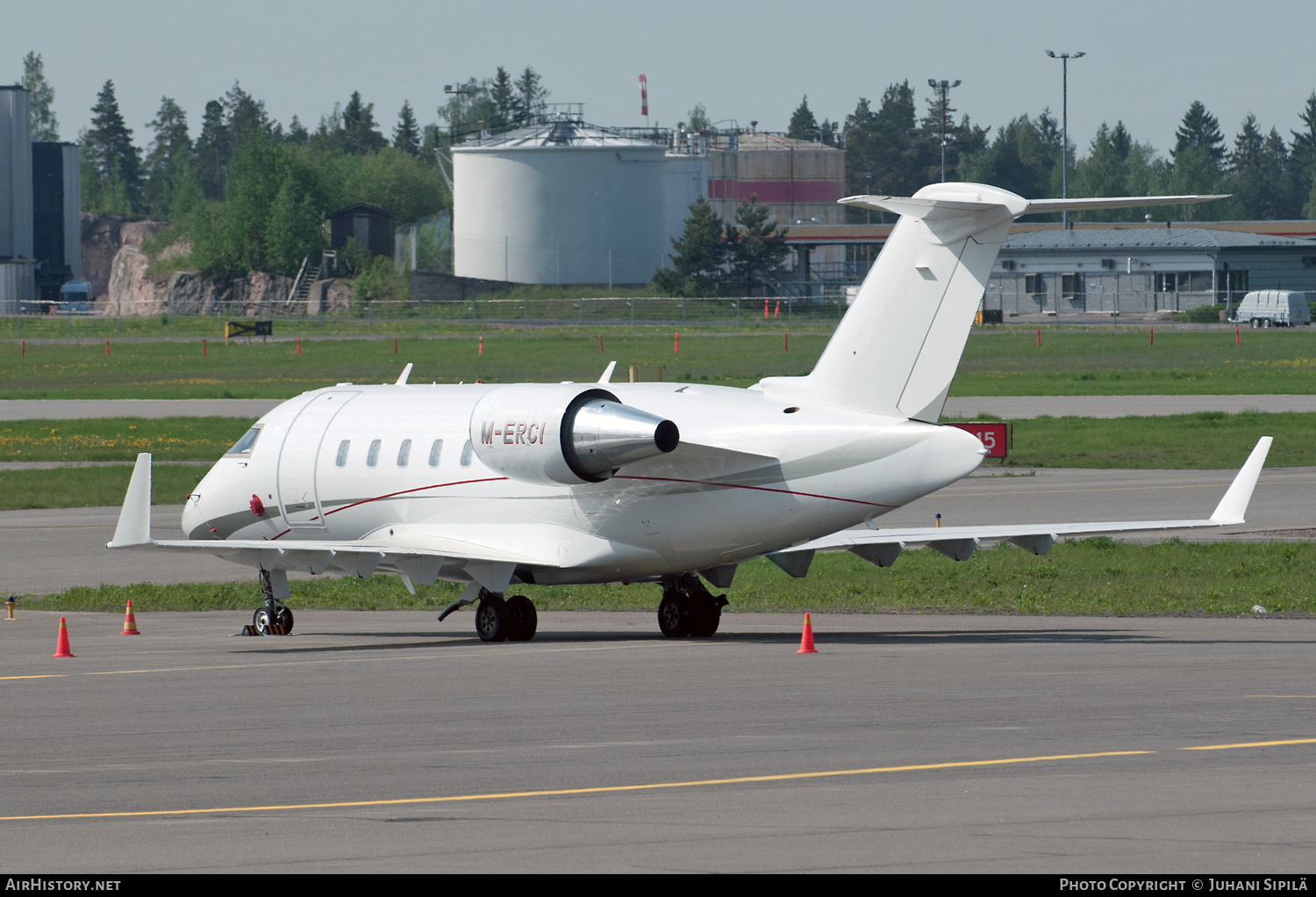 Aircraft Photo of M-ERCI | Bombardier Challenger 605 (CL-600-2B16) | AirHistory.net #168535