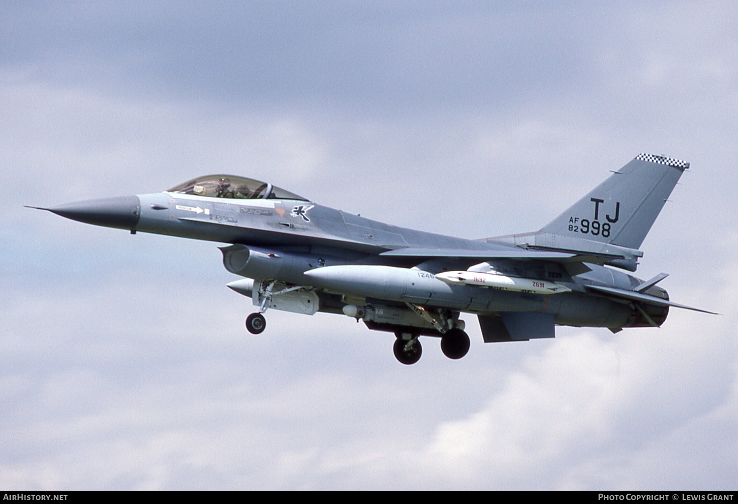 Aircraft Photo of 82-0998 / AF 82-998 | General Dynamics F-16A Fighting Falcon | USA - Air Force | AirHistory.net #168704