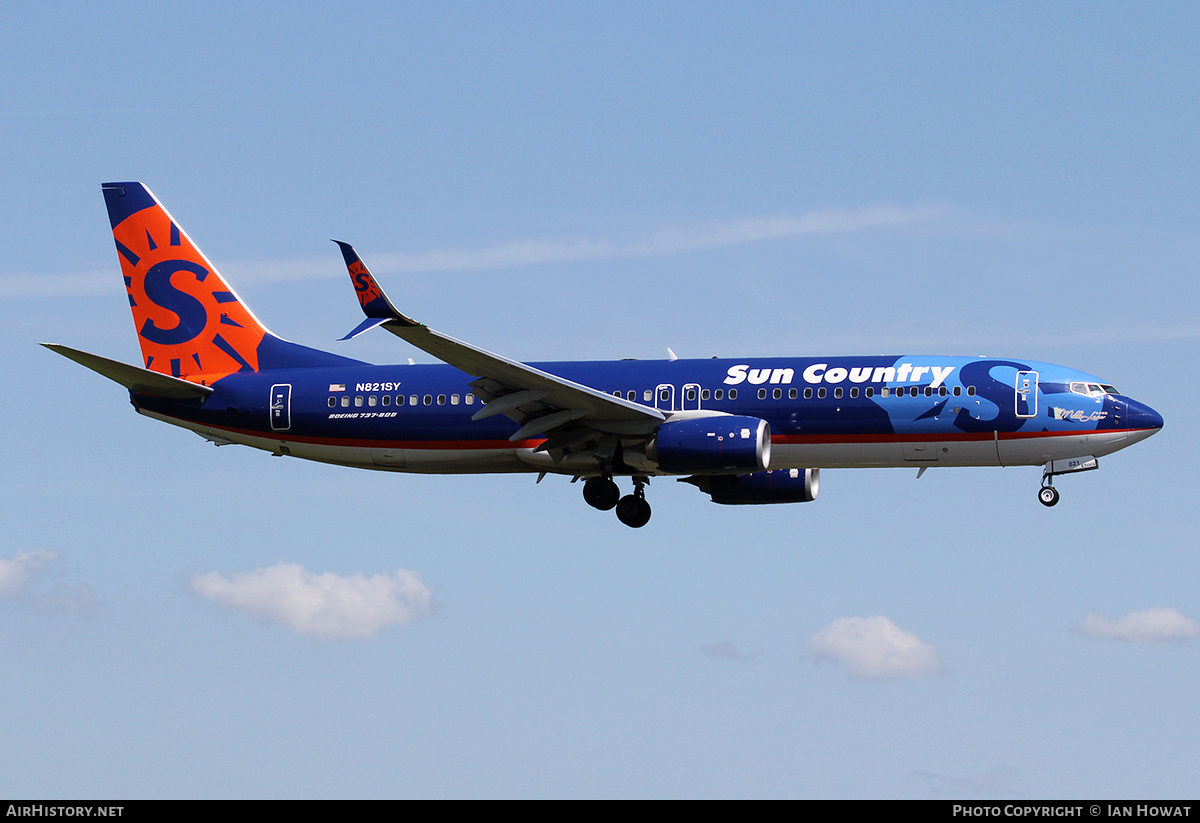 Aircraft Photo of N821SY | Boeing 737-8FH | Sun Country Airlines | AirHistory.net #168715