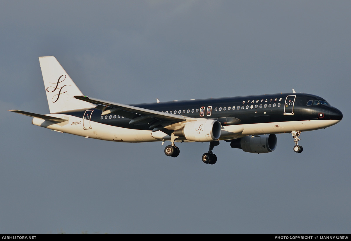 Aircraft Photo of JA09MC | Airbus A320-214 | StarFlyer | AirHistory.net #168731