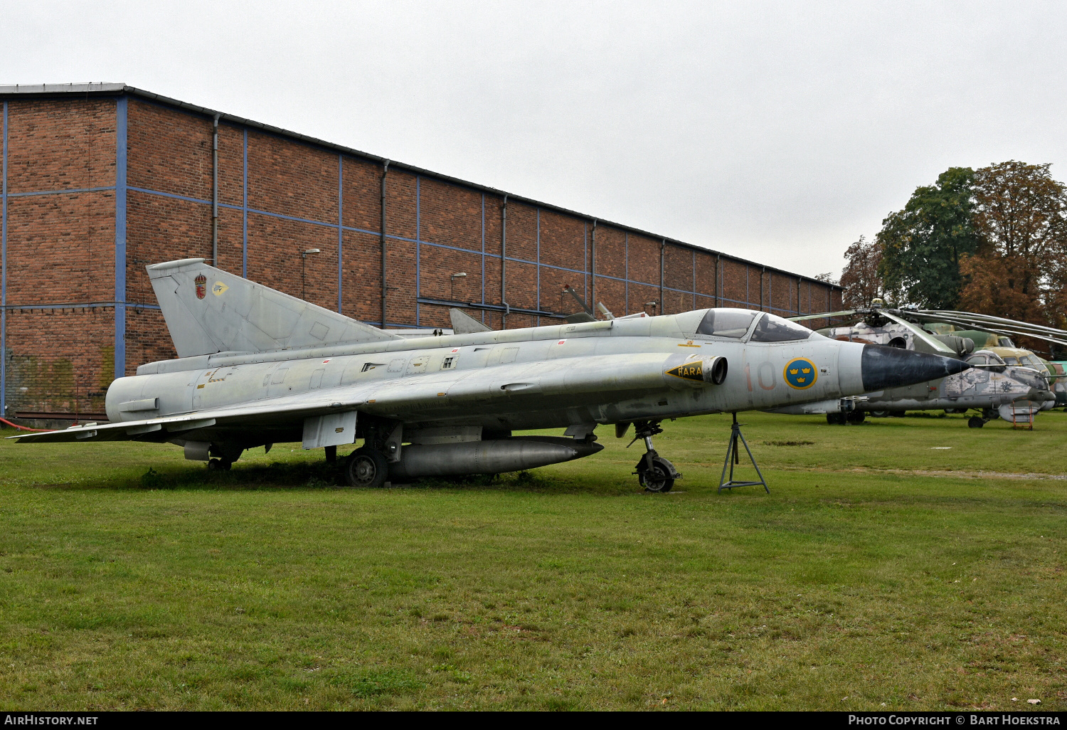 Aircraft Photo of 35518 | Saab J35F-2 Draken | Sweden - Air Force | AirHistory.net #168874