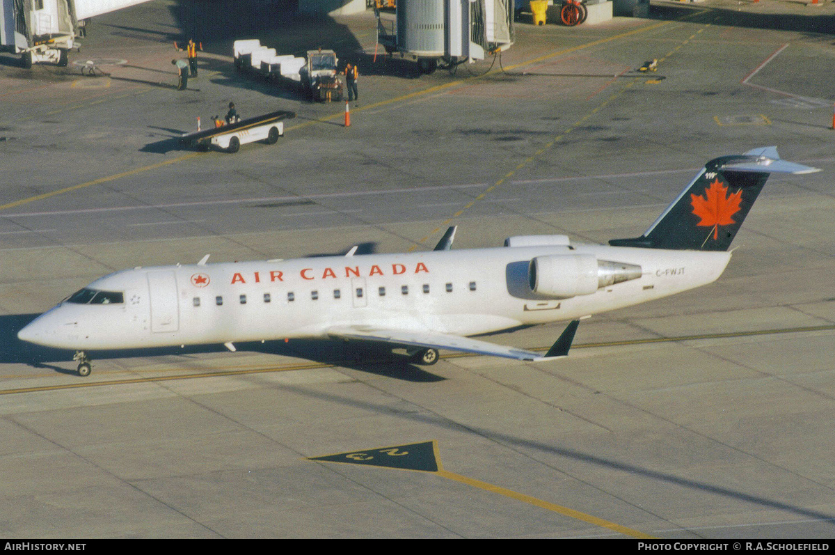 Aircraft Photo of C-FWJT | Canadair CRJ-100ER (CL-600-2B19) | Air Canada | AirHistory.net #168954