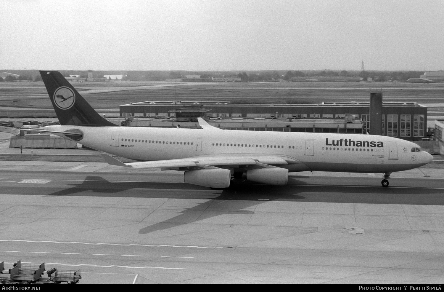 Aircraft Photo of D-AIBF | Airbus A340-211 | Lufthansa | AirHistory.net #168961