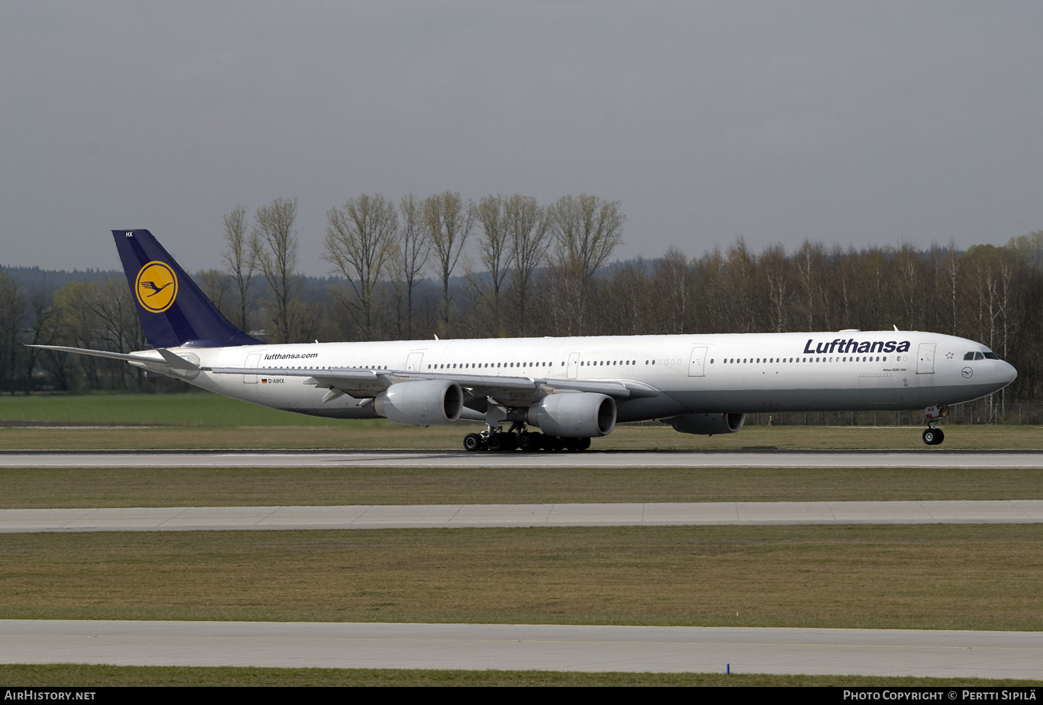 Aircraft Photo of D-AIHX | Airbus A340-642 | Lufthansa | AirHistory.net #169114