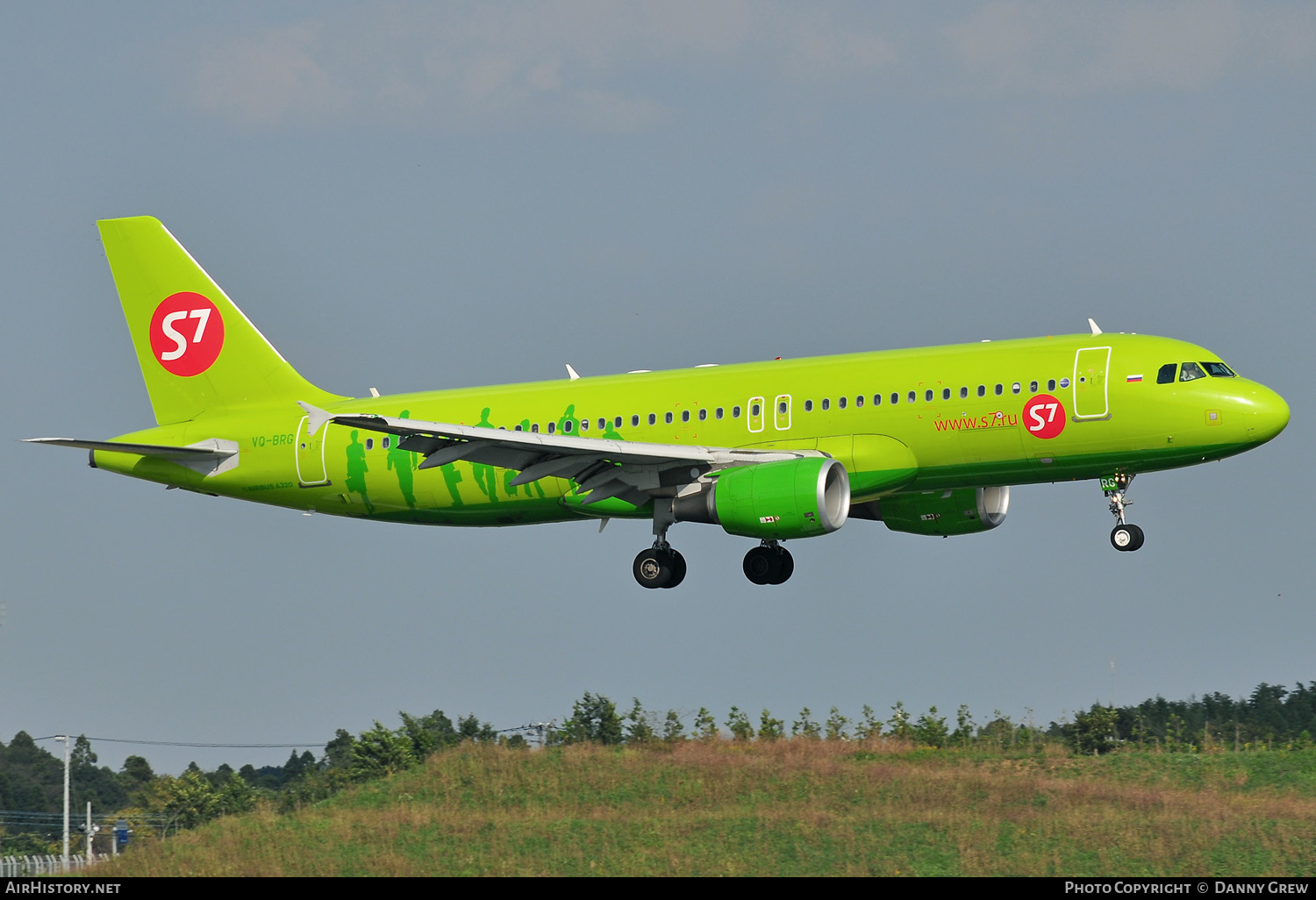 Aircraft Photo of VQ-BRG | Airbus A320-214 | S7 Airlines | AirHistory.net #169119