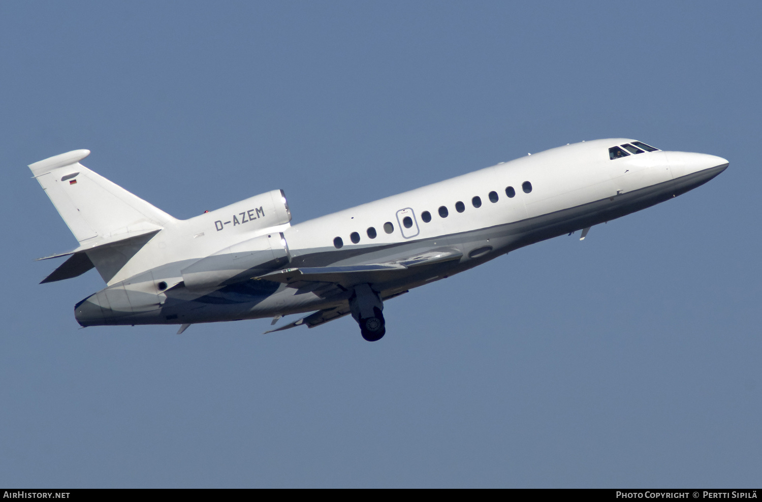 Aircraft Photo of D-AZEM | Dassault Falcon 900EX EASy | AirHistory.net #169226