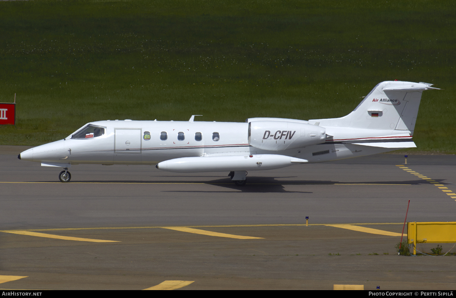 Aircraft Photo of D-CFIV | Gates Learjet 35A | Air Alliance | AirHistory.net #169391