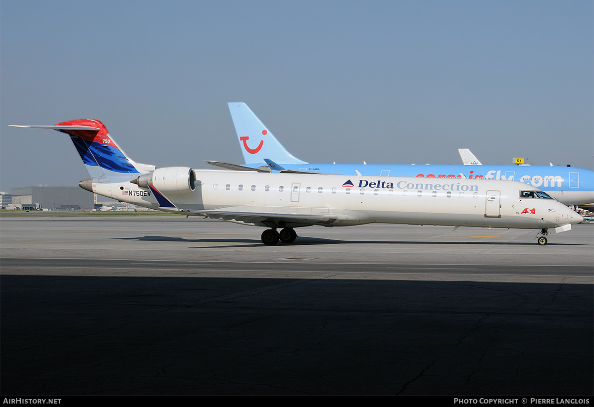 Aircraft Photo of N750EV | Bombardier CRJ-701ER (CL-600-2C10) | Delta Connection | AirHistory.net #169438