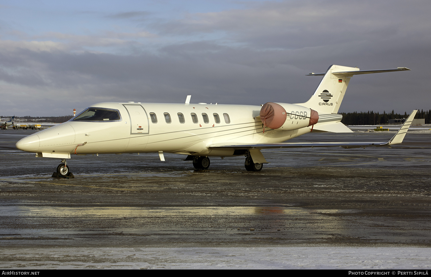 Aircraft Photo of D-CGGB | Learjet 40 | Cirrus Aviation | AirHistory.net #169443