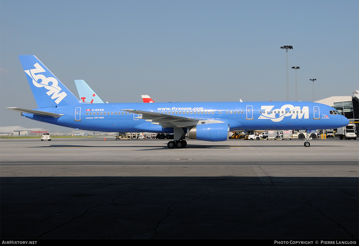 Aircraft Photo of C-GTDX | Boeing 757-28A | Zoom Airlines | AirHistory.net #169456