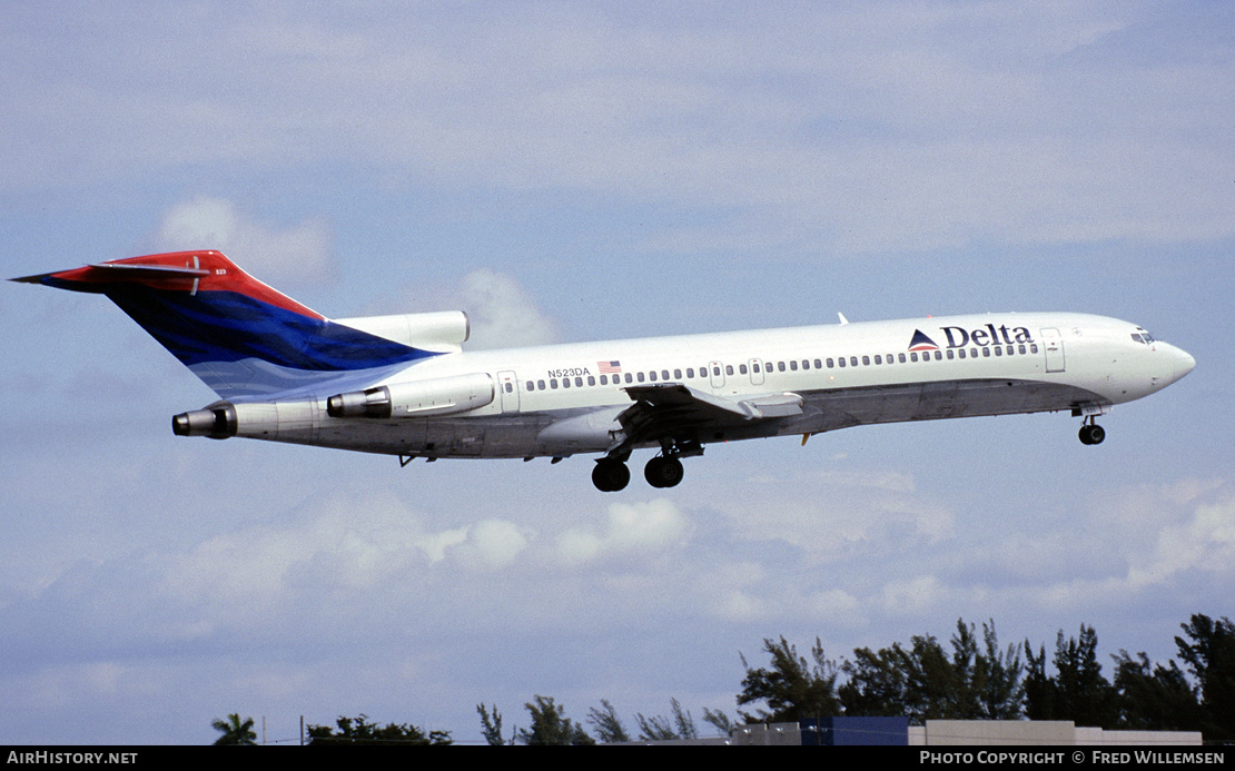 Aircraft Photo of N523DA | Boeing 727-232/Adv | Delta Air Lines | AirHistory.net #169658