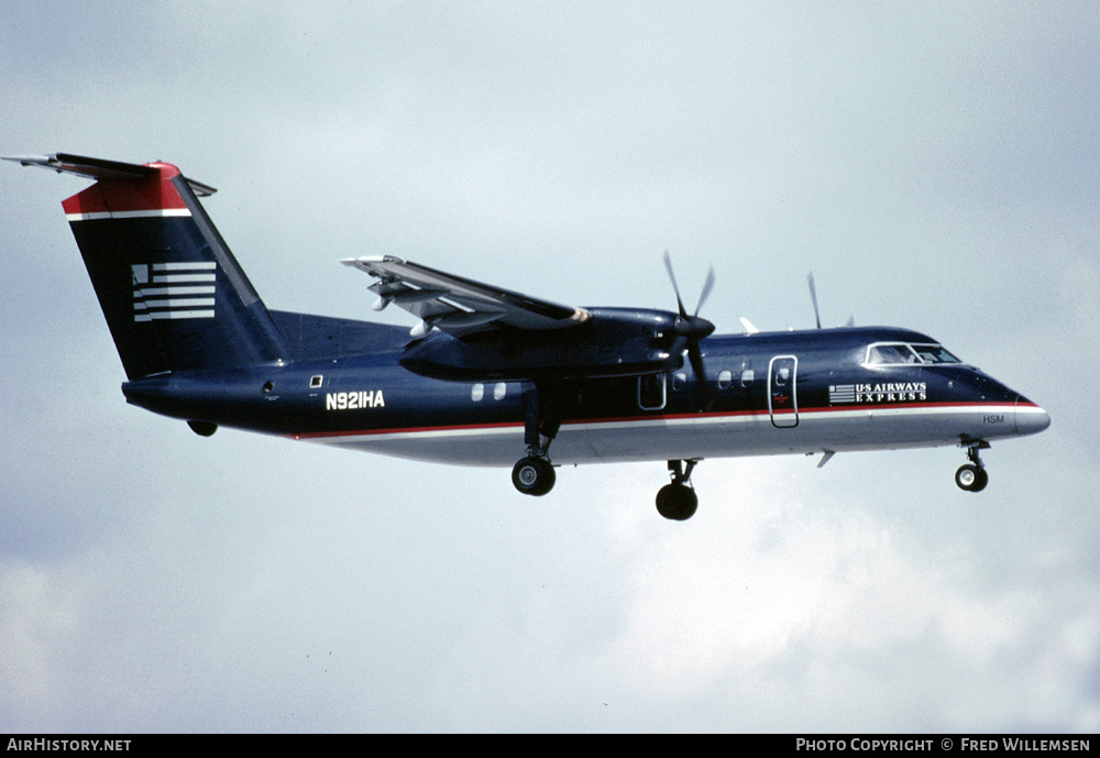 Aircraft Photo of N921HA | De Havilland Canada DHC-8-102 Dash 8 | US Airways Express | AirHistory.net #169676