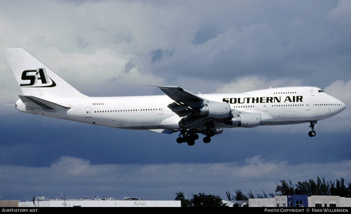 Aircraft Photo of N744SA | Boeing 747-230B(SF) | Southern Air | AirHistory.net #169679