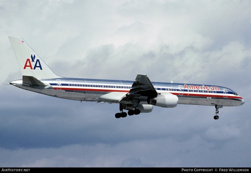 Aircraft Photo of N190AA | Boeing 757-223 | American Airlines | AirHistory.net #169682