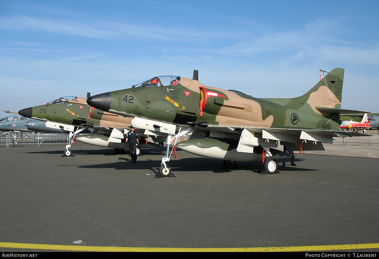 Aircraft Photo of 942 | Douglas A-4SU Skyhawk | Singapore - Air Force | AirHistory.net #169699