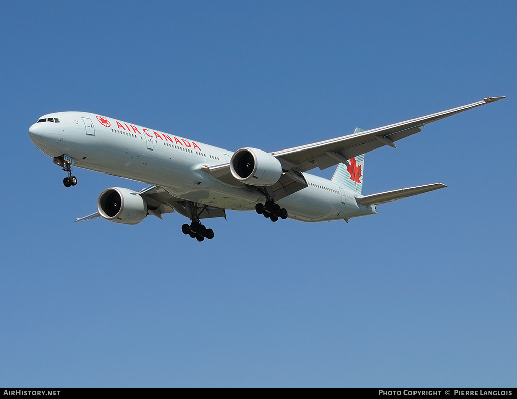 Aircraft Photo of C-FIVM | Boeing 777-333/ER | Air Canada | AirHistory.net #169834