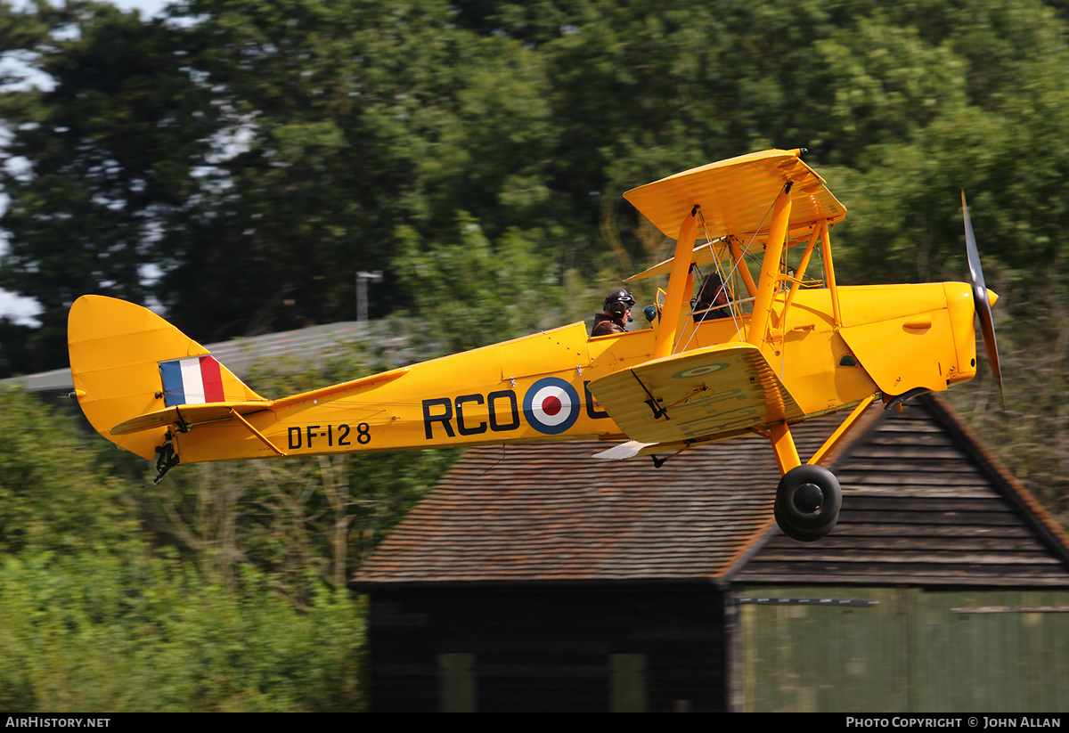 Aircraft Photo of G-AOJJ / DF128 | De Havilland D.H. 82A Tiger Moth II | UK - Air Force | AirHistory.net #169915