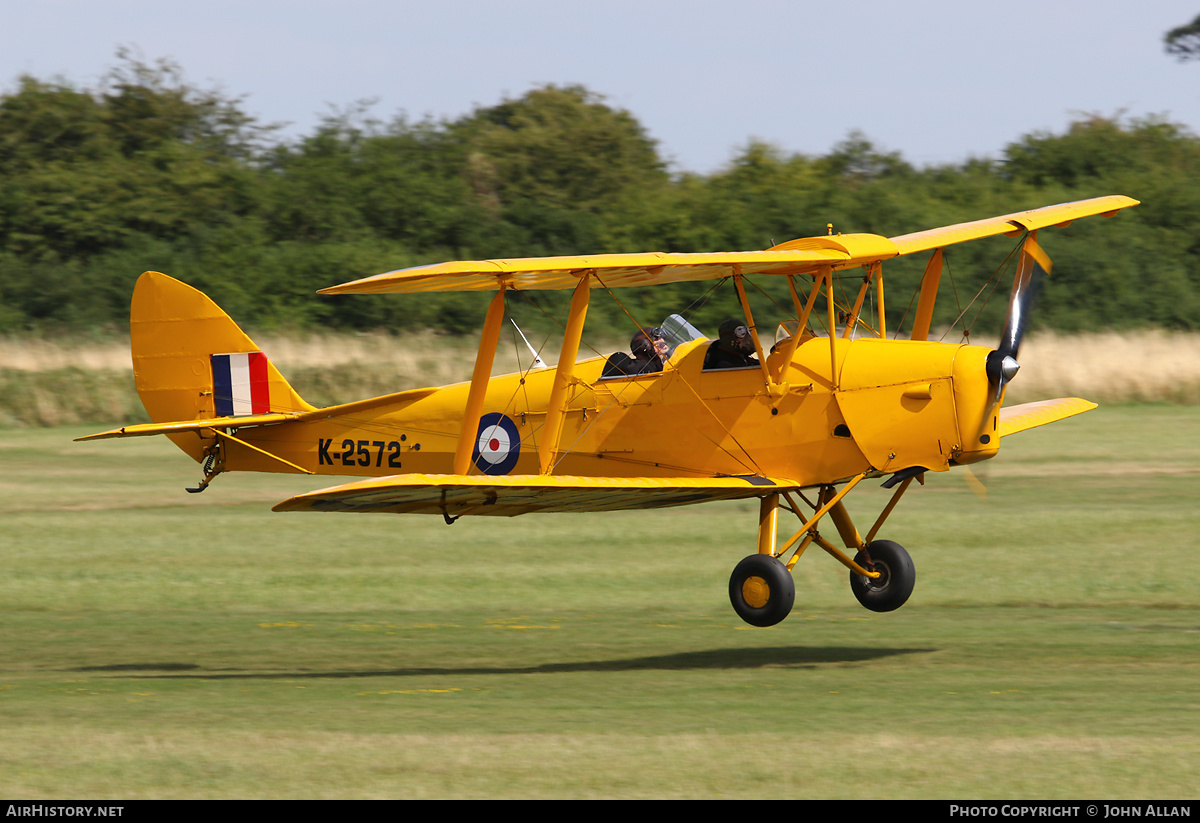 Aircraft Photo of G-AOZH / K-2572 | De Havilland D.H. 82A Tiger Moth II | UK - Air Force | AirHistory.net #169927