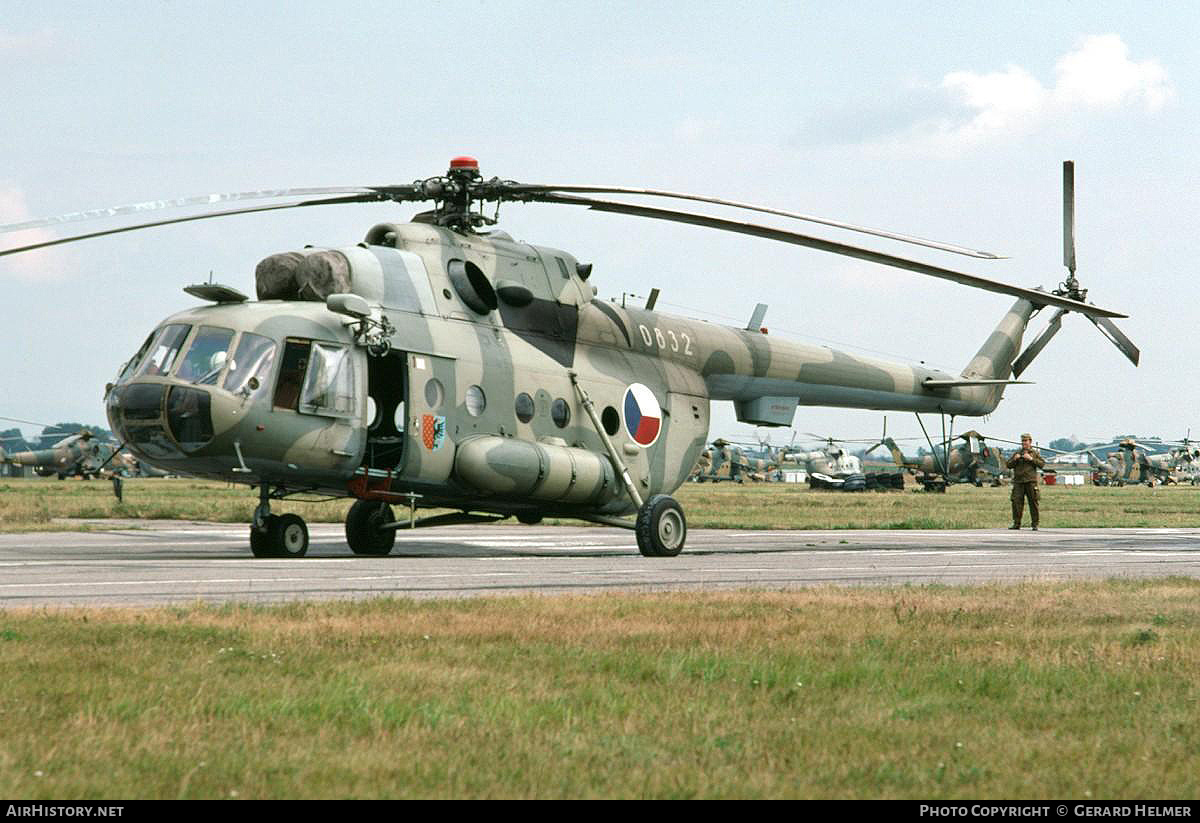 Aircraft Photo of 0832 | Mil Mi-17 | Czechoslovakia - Air Force | AirHistory.net #169971