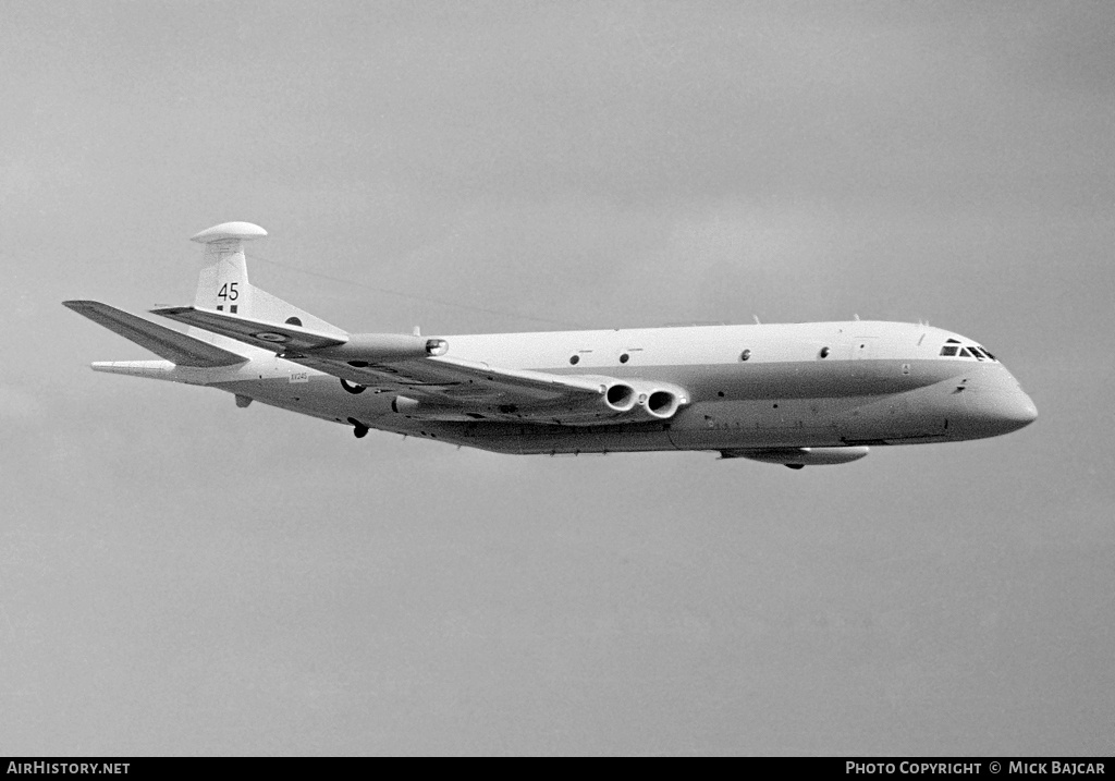 Aircraft Photo of XV245 | Hawker Siddeley HS-801 Nimrod MR.1 | UK - Air Force | AirHistory.net #170099