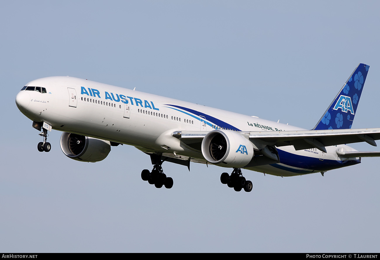 Aircraft Photo of F-OSYD | Boeing 777-3Q8/ER | Air Austral | AirHistory.net #170130