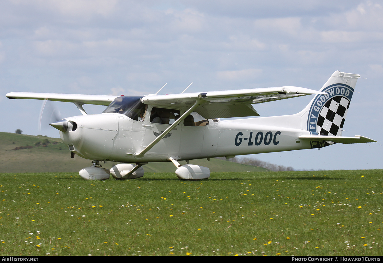 Aircraft Photo of G-LOOC | Cessna 172S Skyhawk | Fly Goodwood | AirHistory.net #170135