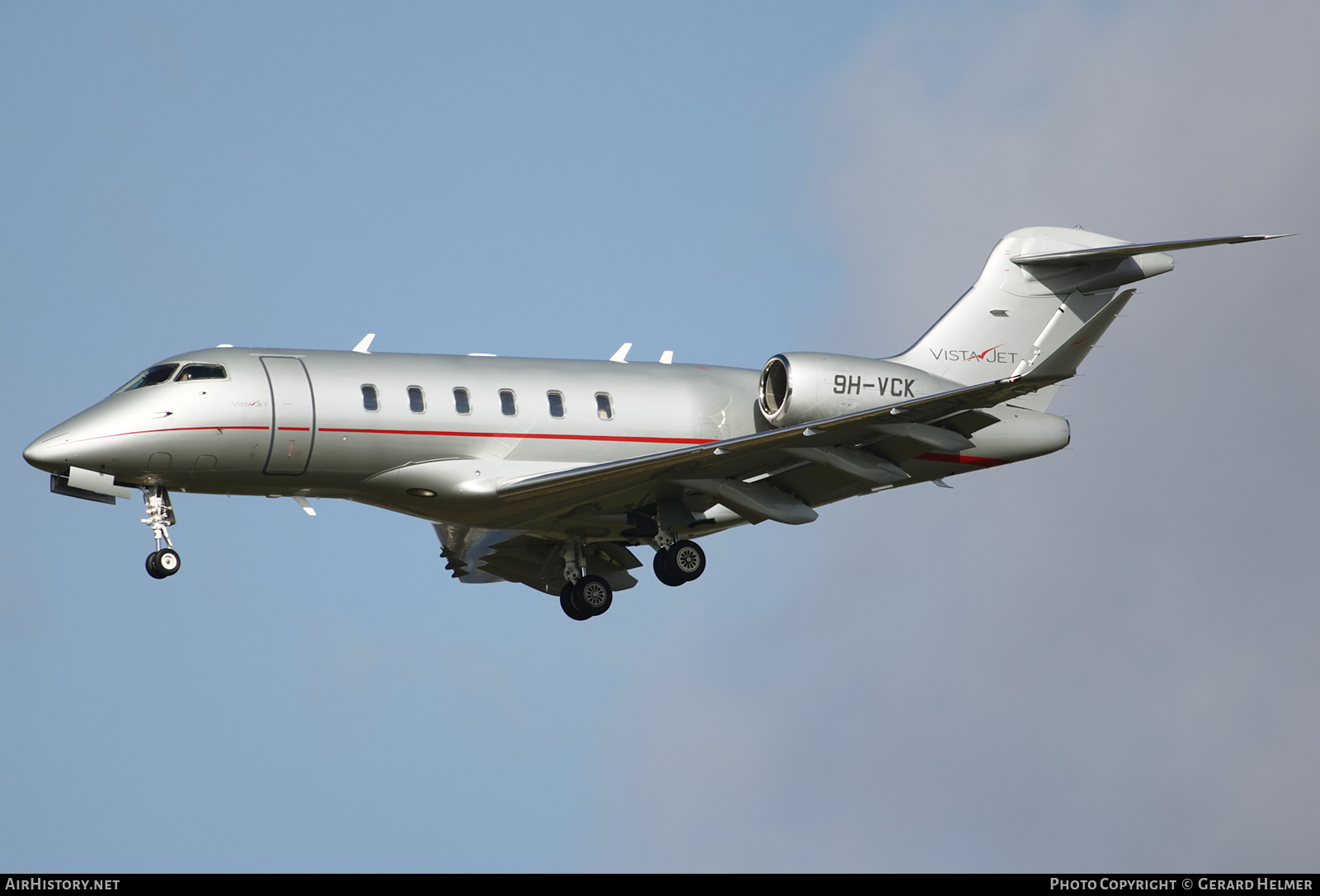 Aircraft Photo of 9H-VCK | Bombardier Challenger 350 (BD-100-1A10) | VistaJet | AirHistory.net #170449